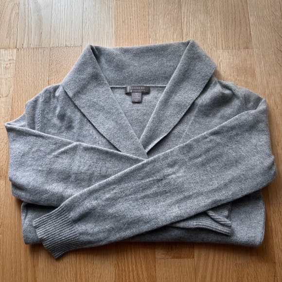 Charter Club Soft Gray Cashmere Knit - Picture 4 of 4